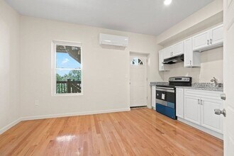 88 Washington Ave in Chelsea, MA - Building Photo - Building Photo