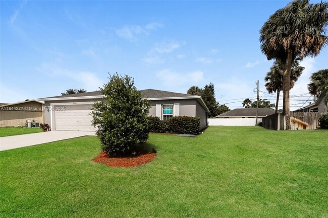 2586 SW Dawn St in Port St. Lucie, FL - Building Photo - Building Photo