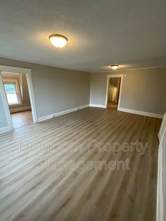 601 Woodland Ave in Duluth, MN - Building Photo