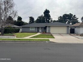 1694 Regent St in Camarillo, CA - Building Photo