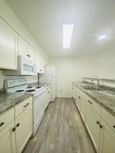 245 Beaver Kreek Center in North Liberty, IA - Building Photo - Building Photo