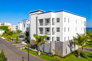 Paradise Pointe at Charlotte Harbor Apartments