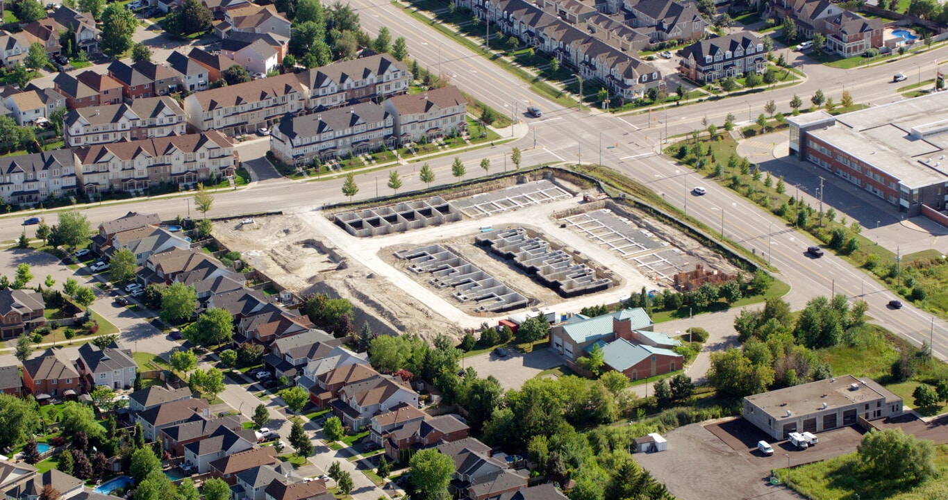 Brooklin Towns in Whitby, ON - Building Photo