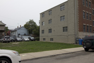 1535 W Pearson St in Chicago, IL - Building Photo - Building Photo