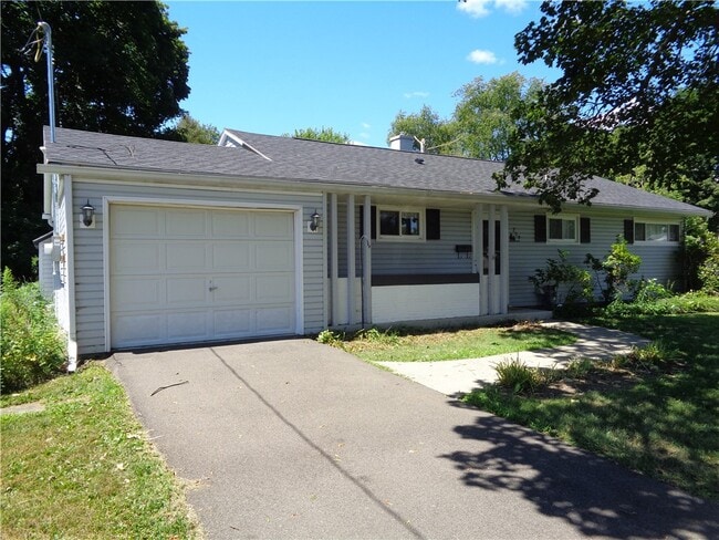 209 Winding Way in Horseheads, NY - Building Photo - Building Photo