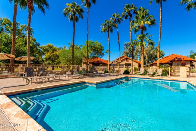 8700 E Mountain View Rd in Scottsdale, AZ - Building Photo - Building Photo