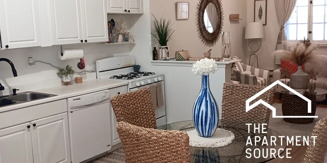 property at 918 Green Bay Rd