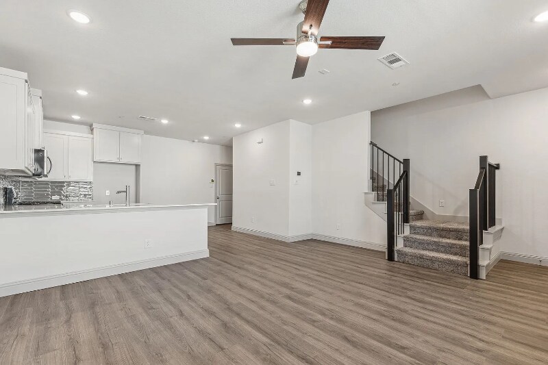 1855 Bluestem Ln in Plano, TX - Foto de edificio
