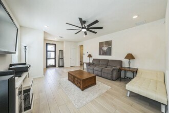 1127 Aronia Ln in Georgetown, TX - Building Photo - Building Photo