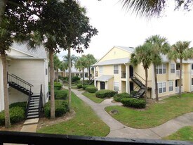 1077 S Hiawassee Rd in Orlando, FL - Building Photo