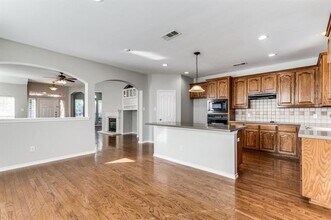 2705 White Rock Dr in Fort Worth, TX - Building Photo - Building Photo