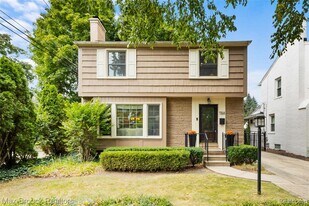 758 Chester St in Birmingham, MI - Building Photo