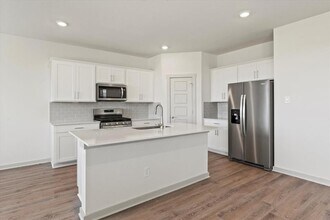 530 Wilshire Rd in San Marcos, TX - Building Photo - Building Photo