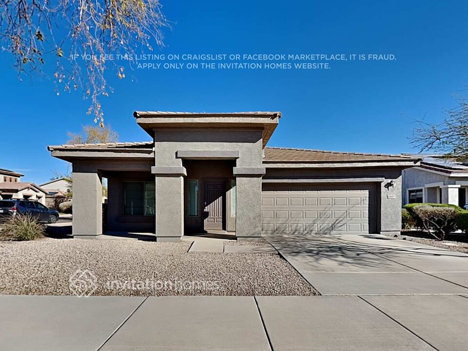 17462 W Papago St in Goodyear, AZ - Foto de edificio