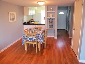 3405 Norton Way, Unit 8 in Pleasanton, CA - Foto de edificio - Building Photo