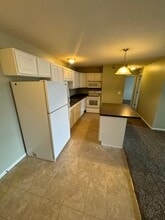 2022 29th Pl NW, Unit 201 in Rochester, MN - Building Photo - Building Photo