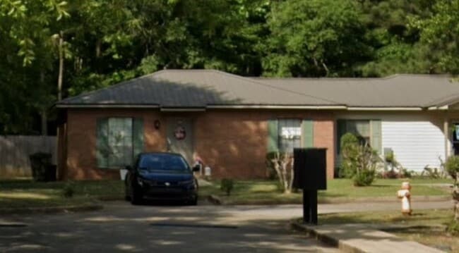 property at 206 Edgewood Dr