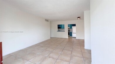 4670 NW 79th Ave in Doral, FL - Building Photo - Building Photo