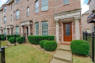 2500 Rockbrook Dr in Lewisville, TX - Building Photo