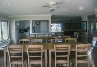 711 Pacific Coast Hwy in Huntington Beach, CA - Building Photo - Building Photo