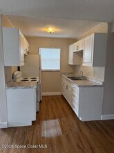 230 Robbins Ave N in Titusville, FL - Building Photo - Building Photo