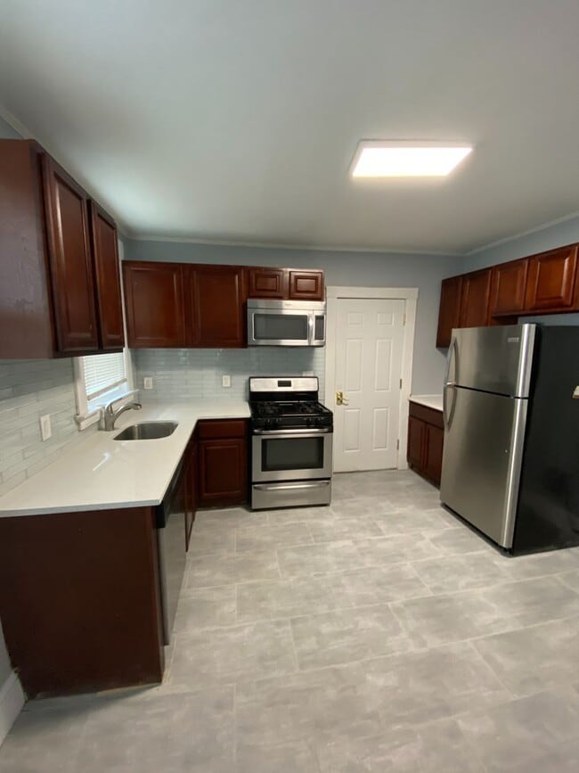 8 Harding Pl