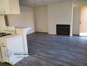 14427 Cerise Ave. in Hawthorne, CA - Foto de edificio - Building Photo