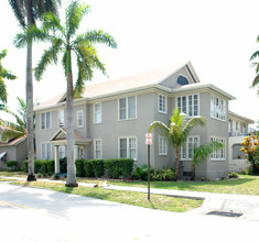 206 S 15th Ave in Hollywood, FL - Foto de edificio - Building Photo