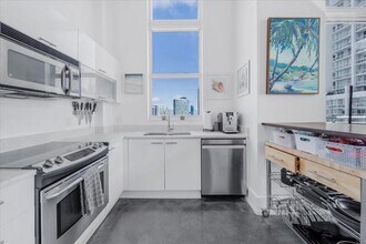 133 NE 2nd Ave, Unit 3601 in Miami, FL - Building Photo - Building Photo