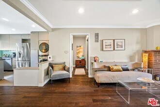 1317 Stanford St in Santa Monica, CA - Building Photo - Building Photo