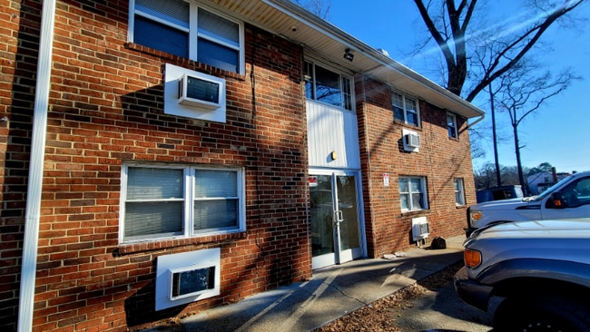 property at 3601 Richmond Hwy