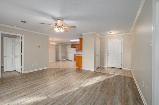 Windsor Park in Conway, AR - Building Photo - Interior Photo