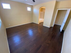 9426 Gypsum Quarry St in Las Vegas, NV - Building Photo - Building Photo