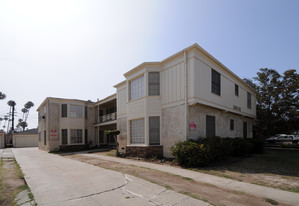 1642 Crenshaw Blvd Apartments