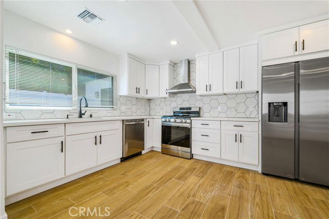 5706 Burnet Ave in Los Angeles, CA - Building Photo - Building Photo