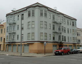 2201 Francisco St in San Francisco, CA - Building Photo - Building Photo