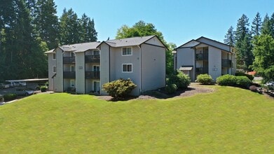 Griffin Glen in Bremerton, WA - Building Photo - Building Photo