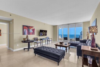 791 Crandon Blvd in Key Biscayne, FL - Building Photo - Building Photo