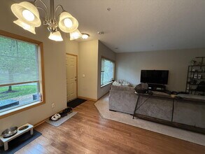 7884 Gotland Ln in Lino Lakes, MN - Foto de edificio - Building Photo
