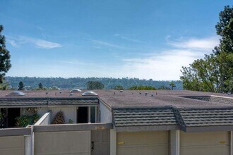 6318 Caminito Andreta in San Diego, CA - Building Photo - Building Photo