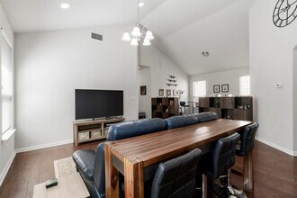 9925 Milla Cir in Austin, TX - Building Photo - Building Photo