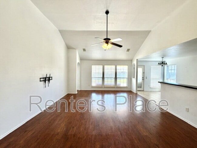 2006 W J St in Jenks, OK - Building Photo - Building Photo