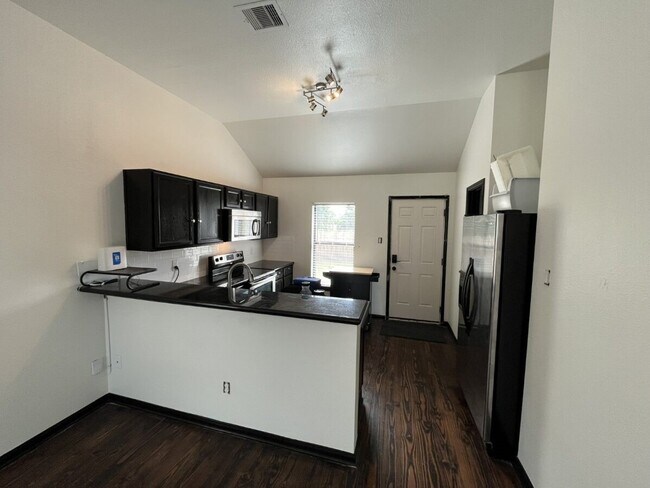 1904 Davis St in Houston, TX - Building Photo - Building Photo