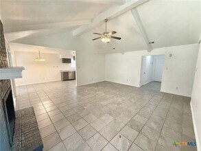 912 Spring Hill Dr in New Braunfels, TX - Building Photo - Building Photo