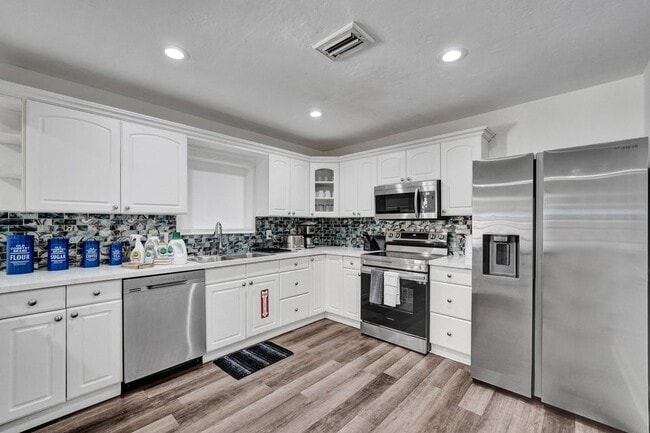 3160 NW 63rd St