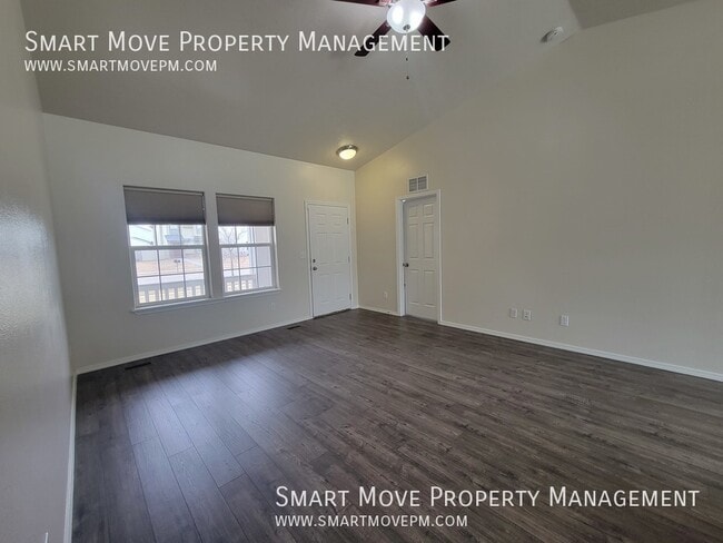 4284 S Overhill Way in Meridian, ID - Building Photo - Building Photo