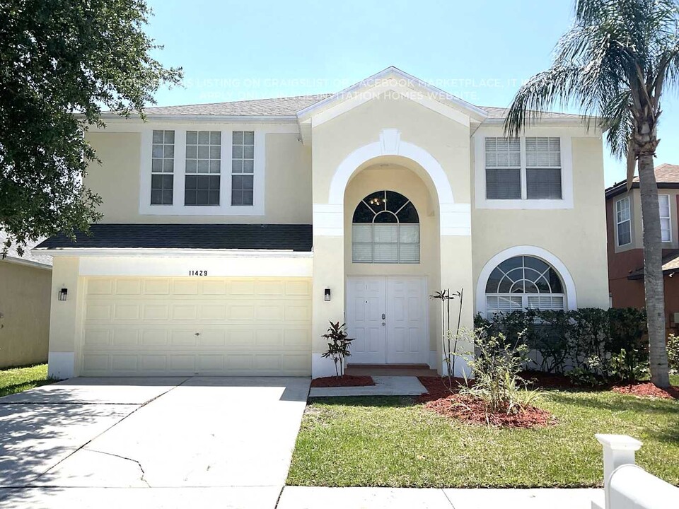 11429 Village Brook Dr in Riverview, FL - Foto de edificio
