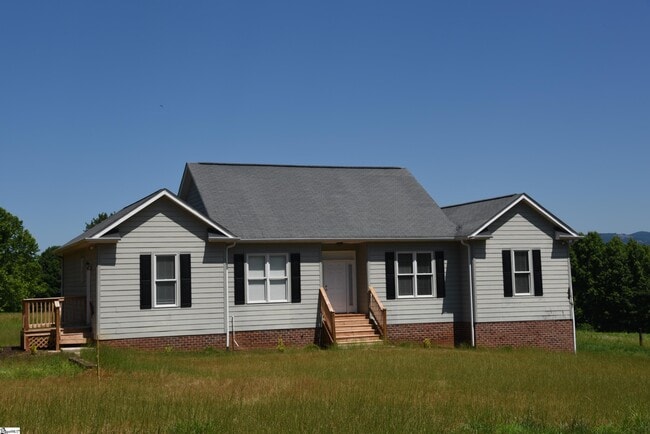 property at 3965 N Hwy 101