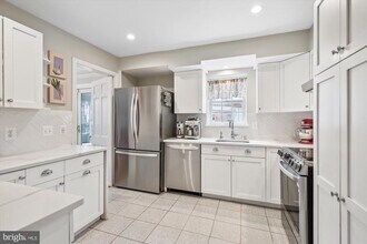 5213 Rayland Dr in Bethesda, MD - Building Photo - Building Photo