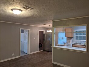 6831 St Augustine St in Houston, TX - Building Photo - Building Photo